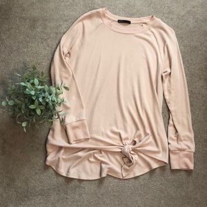 Pink sweatshirt with front tie